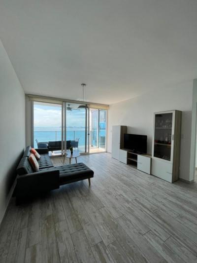 Alquiler de apartamento en ph waters on the bay, 125mts2  piso 16, pisos de porcelanato , 2 habitaci