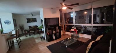 Bayfront tower 1 room for rent. bayfront tower balboa avenue panama for rent