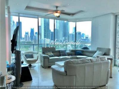 Apartment for rent in sky 2 bedrooms. ph sky cinta costera 2 bedrooms