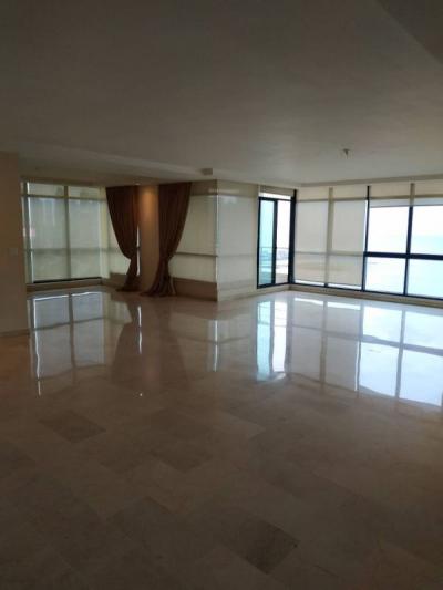 Torres miramar avenida balboa panama en venta. apartamento en venta en miramar de 3 recamaras