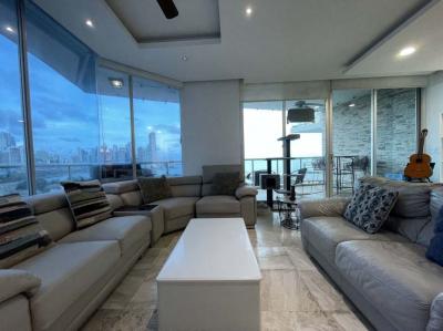 Apartment in ph sky with 2 bedrooms for sale. ph sky avenida balboa panama for sale